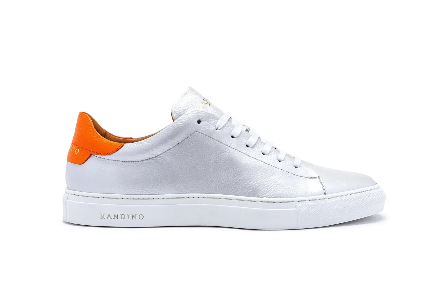 Randino Argento I silver streetwear outfit – side view