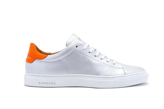 Randino Argento I silver streetwear outfit – side view