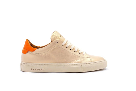 Randino Dorato golden streetwear outfit – front view