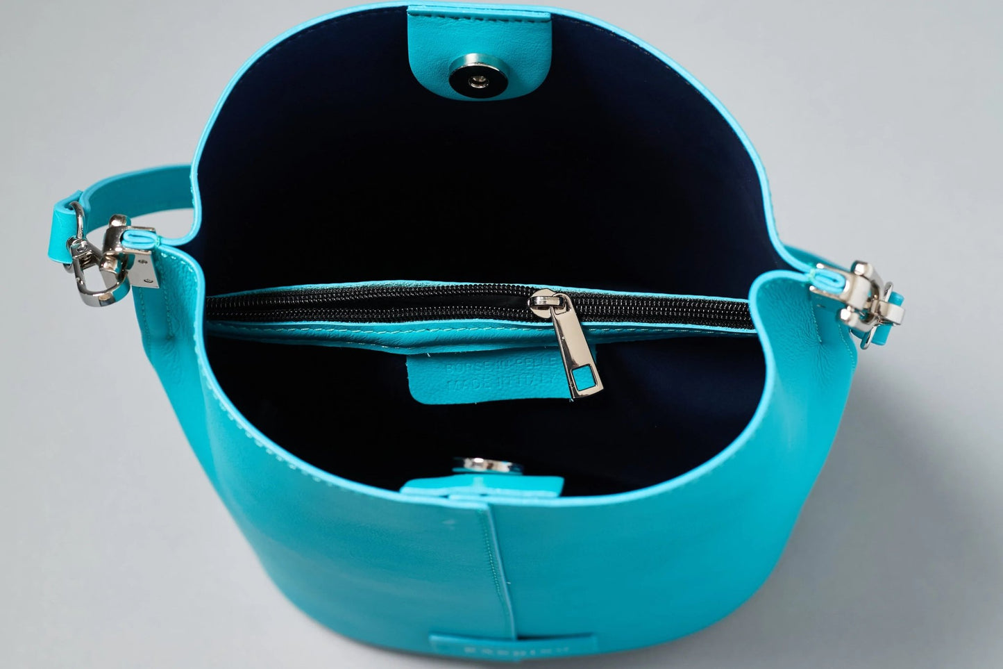 Randino Bucket Bag - R A N D I N O