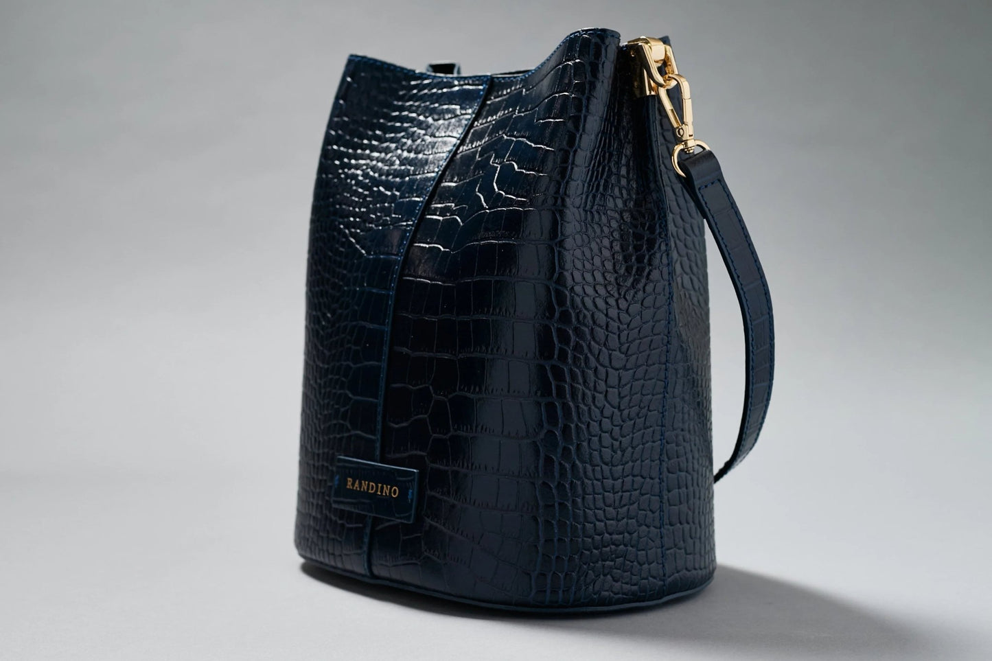 Randino Bucket Bag - R A N D I N O