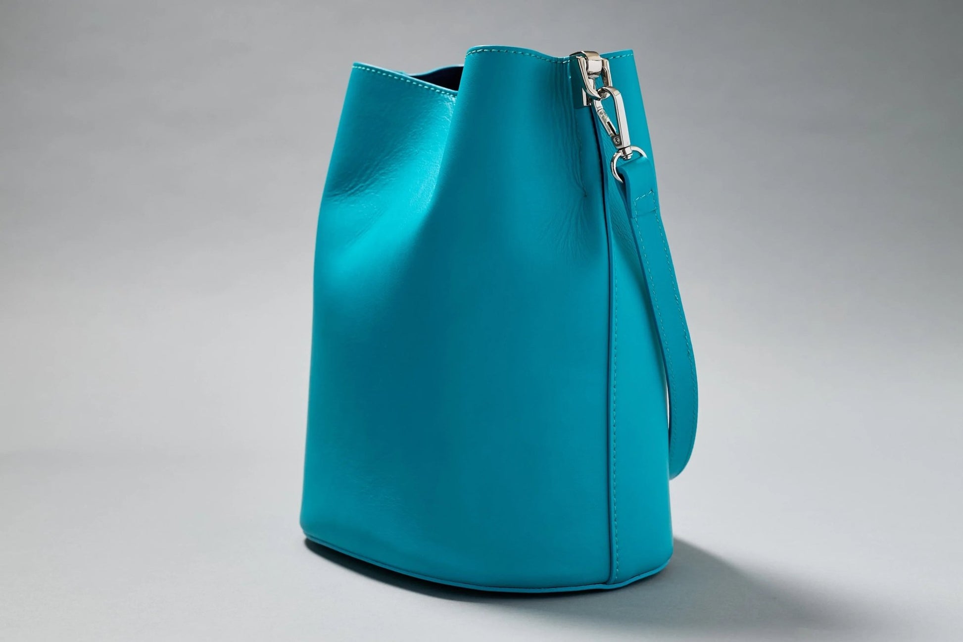 Randino Bucket Bag - R A N D I N O