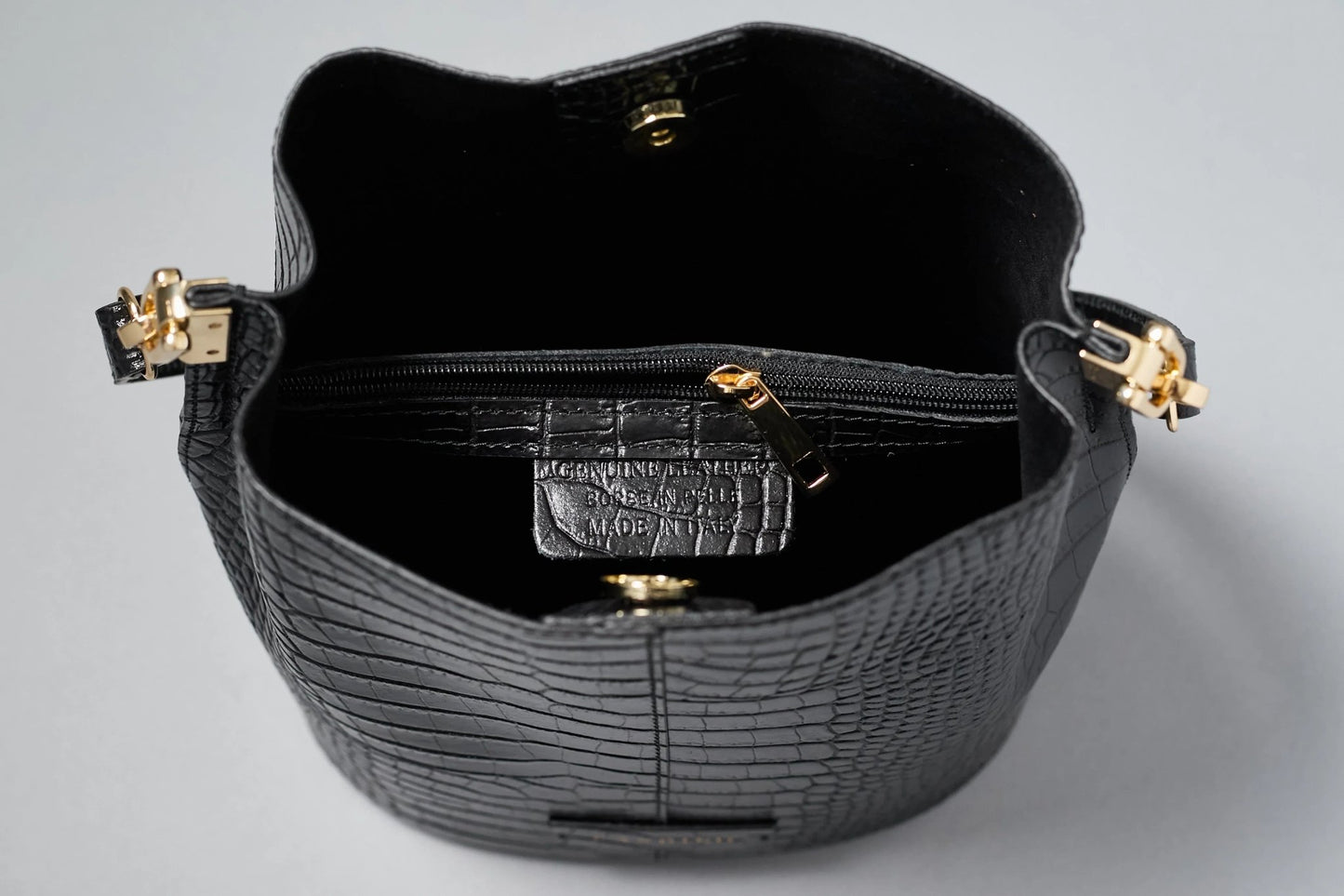 Randino Bucket Bag - R A N D I N O
